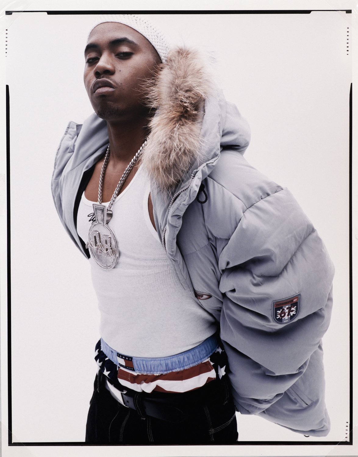 LA WOMAN | Store - LENNY KRAVITZ, KNEELING, NYC, 1998, SURFACE MAG